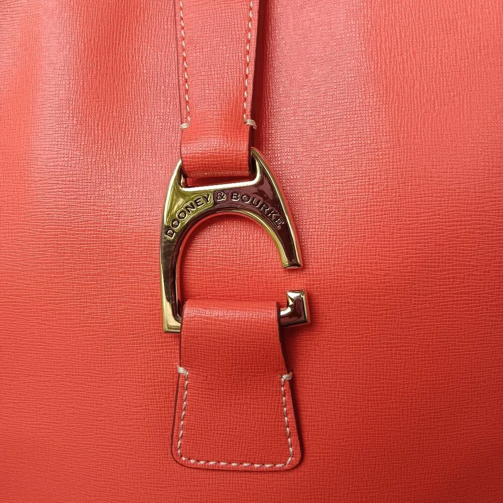 Dooney & Bourke 